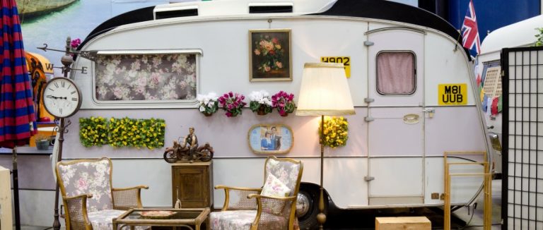 L’ostello fatto di roulotte e camper vintage
