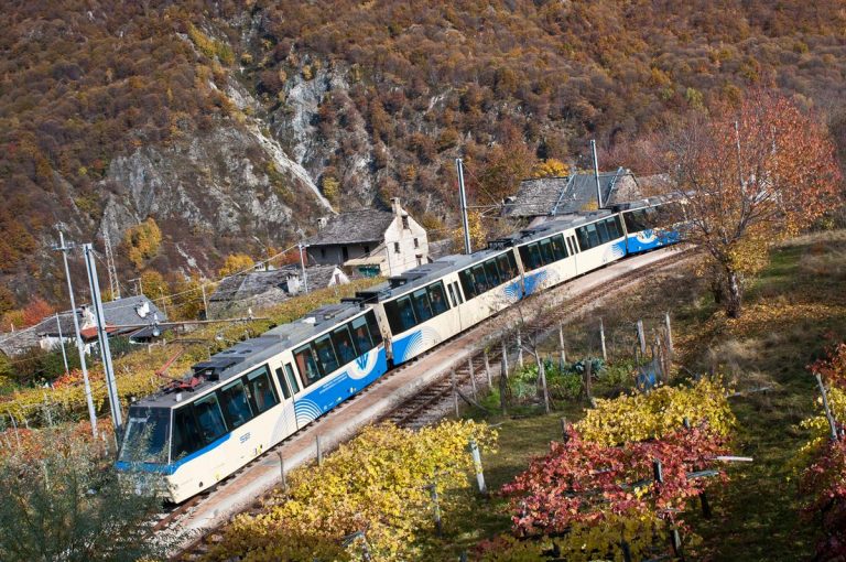 Alto Piemonte: Ferrovia Vigezzina-Centovalli, 52 km circondati dai boschi