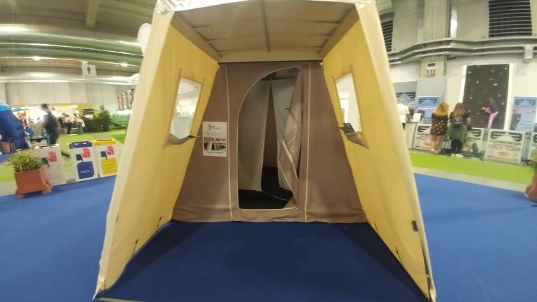 Colifrì: la nuova tenda che si trasporta sul tetto dell’auto