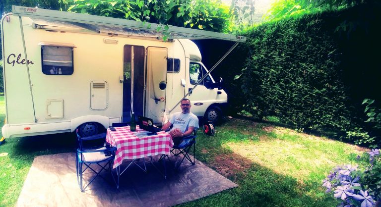 Agricampeggio “l’albero delle mele”