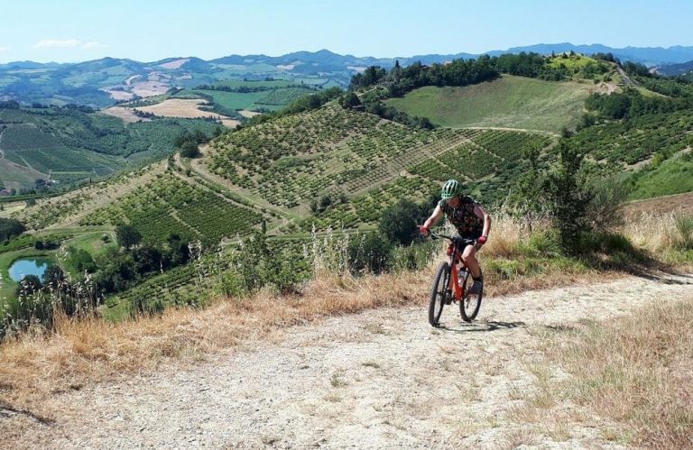 In Bici al Villaggio della Salute Più (Bologna)