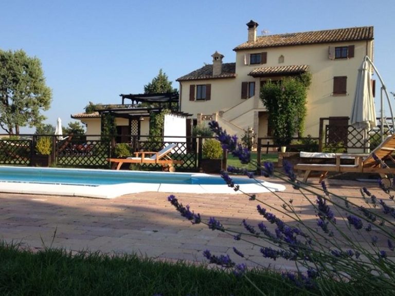 Country House Binella a Cingoli (Macerata)