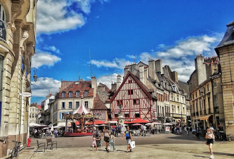Una settimana in Borgogna (Francia) con il camper, caravan o tenda