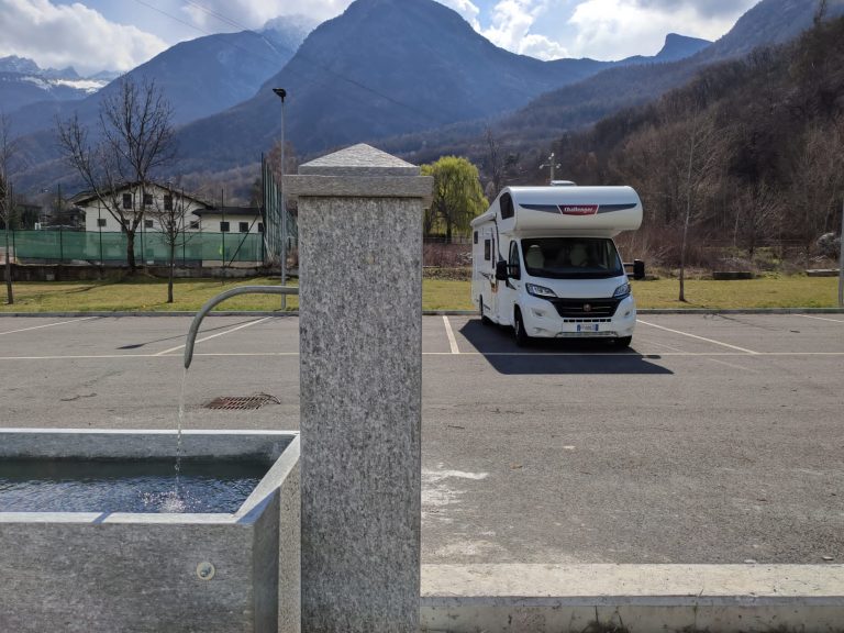 Sosta camper Fenis (AO)