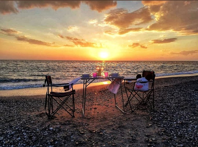 Esco dal camper e sono sulla sabbia: 10 piazzole camper e caravan riva mare