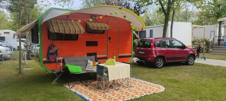 5 cose da fare in campeggio quando piove