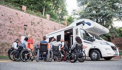 DISABILITÀ MENTALE E FISICA: ASSOCAMP AL SALONE DEL CAMPER INSIEME A DANILO RAGONA E LUCA PAIARDI PER PROMUOVERE IL TURISMO INCLUSIVO.