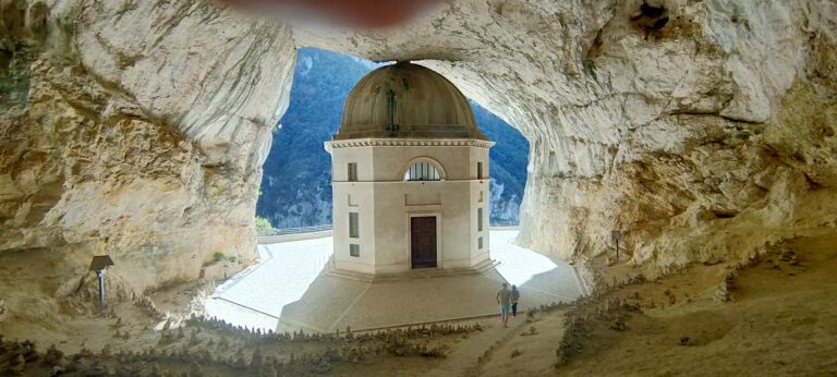 5 luoghi da visitare nelle Marche